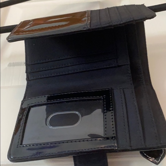 Women’s Holographic Wallet - Picture 5 of 5